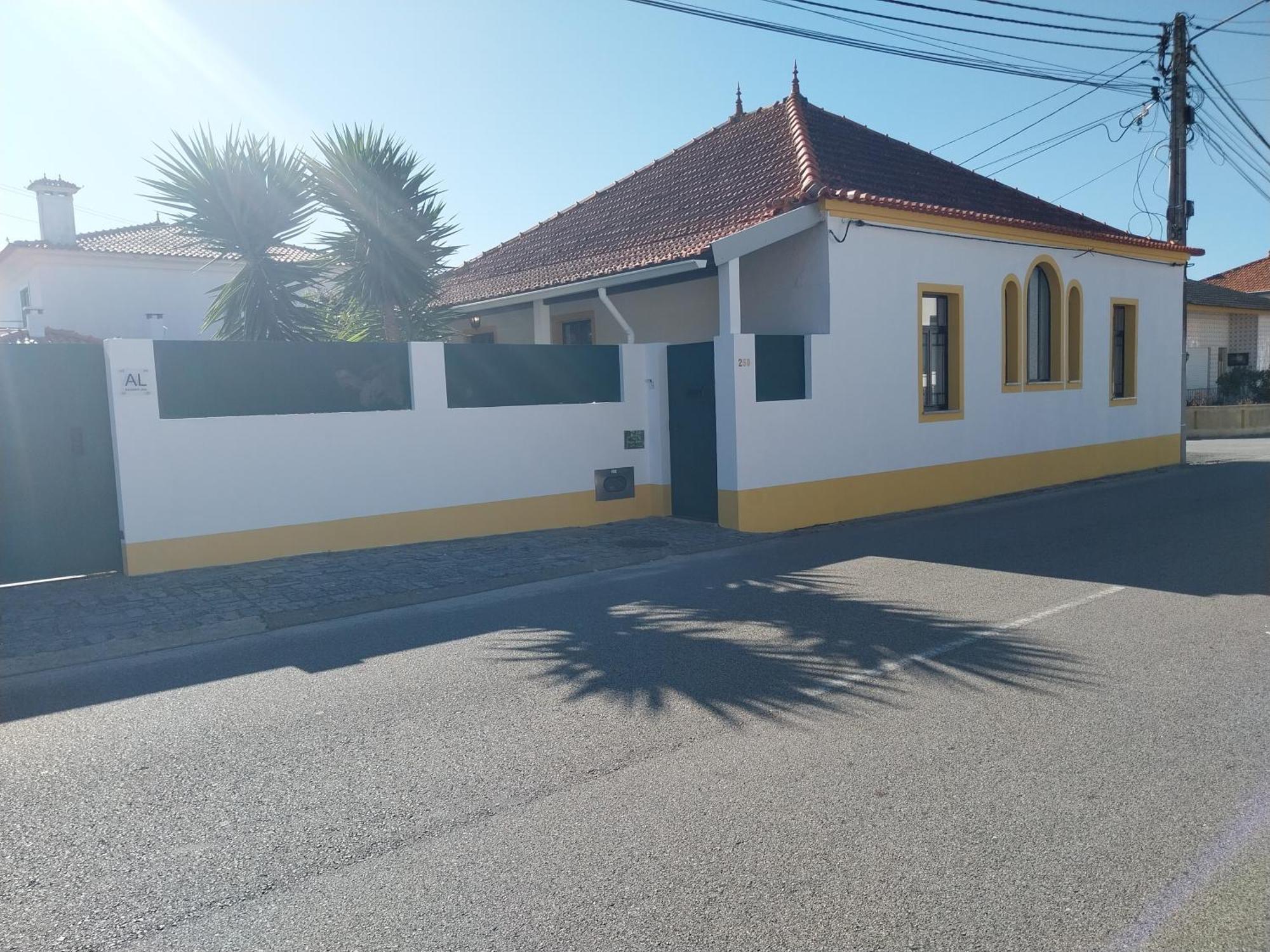 Casa Dos Pingos De Mel Bed & Breakfast Aveiro Exterior photo
